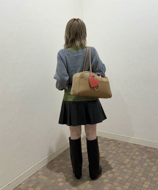 まゆちゃんさんの「BEAMS WOMEN｜クロップド クルーネック カーディガン」を使ったコーディネート