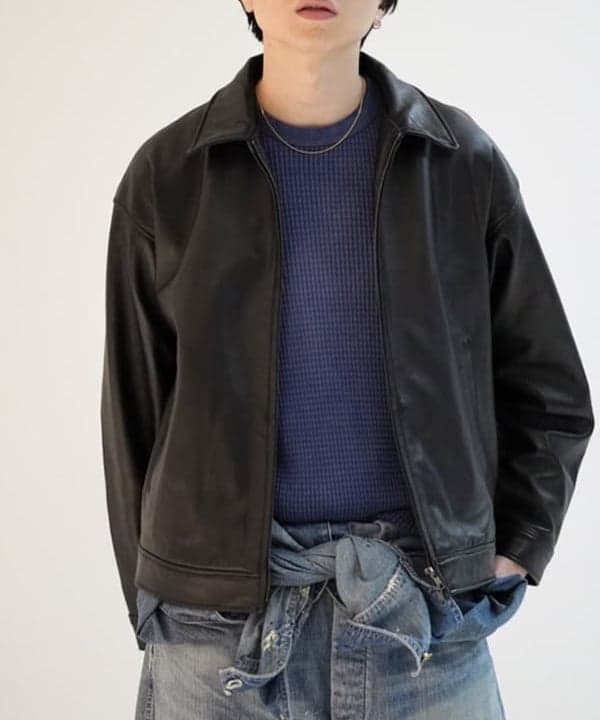 SUDOさんの「BEAMS WOMEN｜ワイドフィット レザー ジップブルゾン」を使ったコーディネート