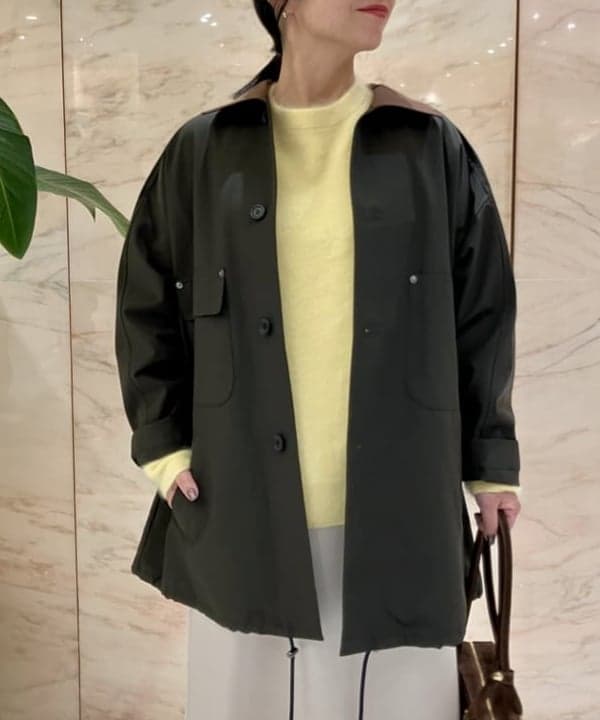 小笠原 楓さんの「BEAMS WOMEN｜ATON / カシミヤ クルーネック ニット」を使ったコーディネート