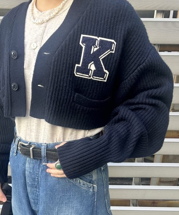 まつむさんの「BEAMS WOMEN｜ショート レタード カーディガン」を使ったコーディネート