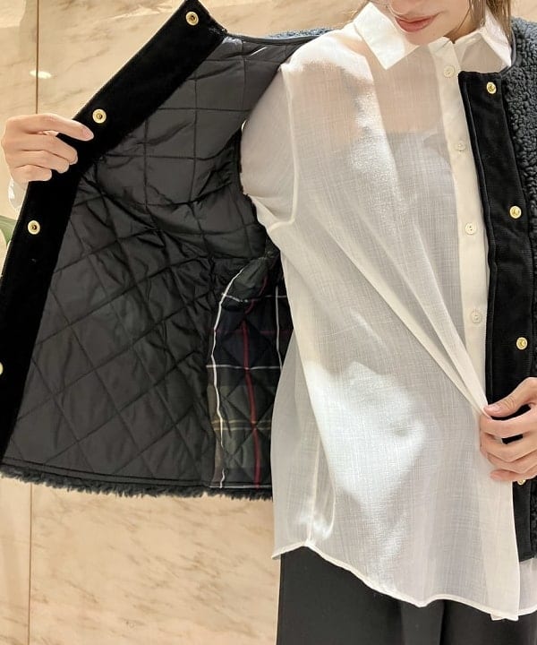 茂野 真楓さんの「BEAMS WOMEN｜ポリエステル ウール トロピカル シアー シャツ」を使ったコーディネート