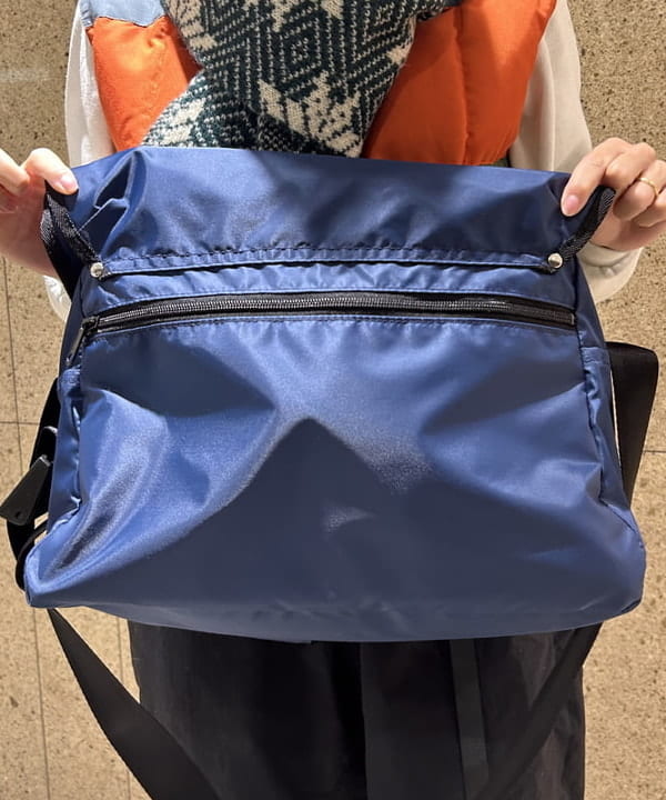 MATSUMOTO AMIさんの「BEAMS WOMEN｜BAG'n'NOUN / TRAVEL SHOULDER LITE」を使ったコーディネート
