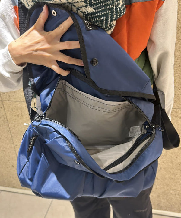 MATSUMOTO AMIさんの「BEAMS WOMEN｜BAG'n'NOUN / TRAVEL SHOULDER LITE」を使ったコーディネート