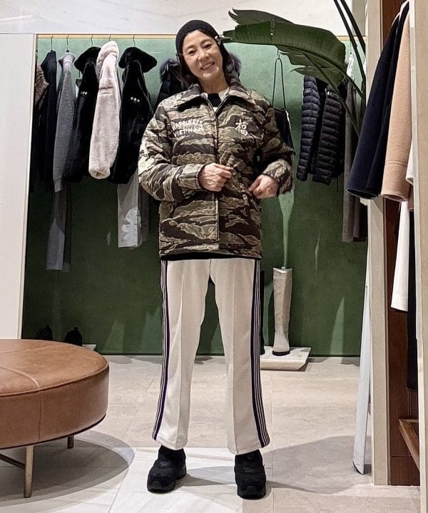 くまもと DZ523 ツインカップホルダー クワトロ Xカーボン調 BLACK EDITION