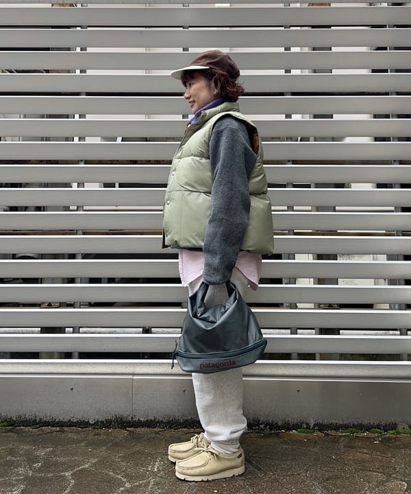 まつむさんの「BEAMS WOMEN｜リバーシブル ダウン ベスト」を使ったコーディネート