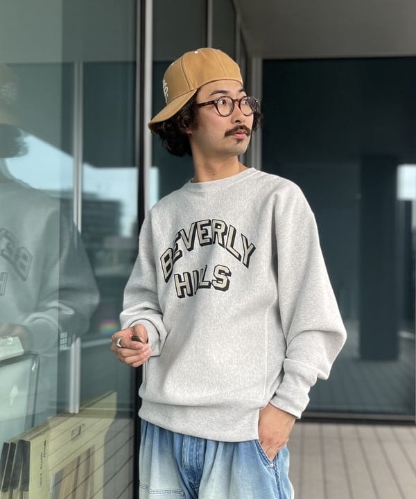 BAKU(東江 漠)さんの「BEAMS WOMEN｜【別注】Champion / シティ クルー スウェット」を使ったコーディネート