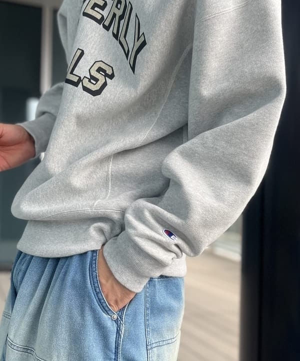 BAKU(東江 漠)さんの「BEAMS WOMEN｜【別注】Champion / シティ クルー スウェット」を使ったコーディネート