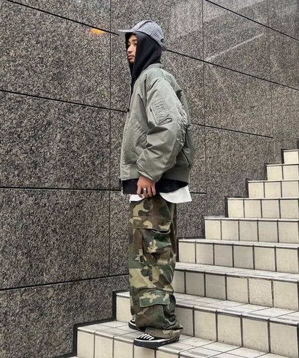 ムファサさんの「BEAMS WOMEN｜リラックスフィット THERMOLITE(R) MA-1 （撥水）」を使ったコーディネート