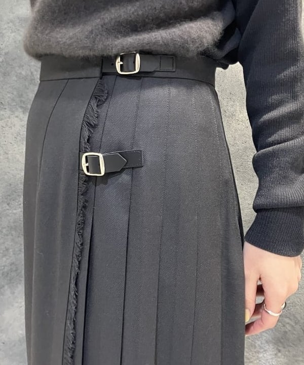 OSUMIさんの「BEAMS WOMEN｜フラッフィー ボートネック ニット」を使ったコーディネート