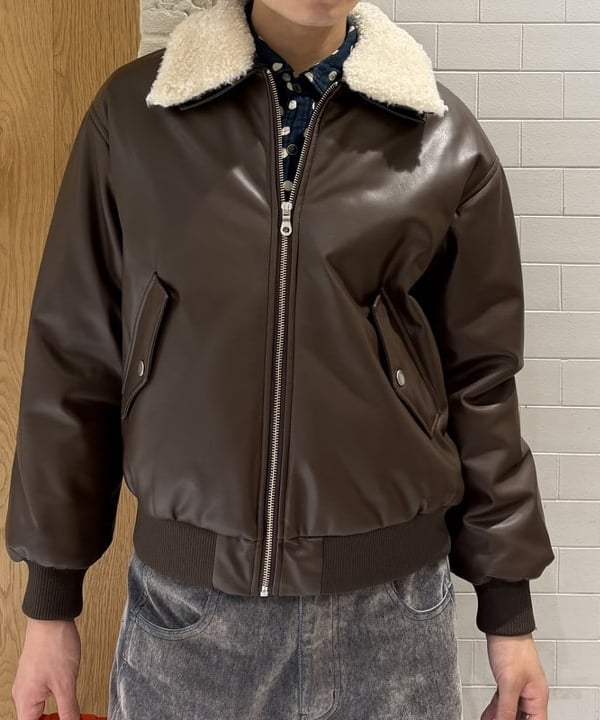 マツミヤさんの「BEAMS WOMEN｜ニュースペーパーバッグ ミニ」を使ったコーディネート