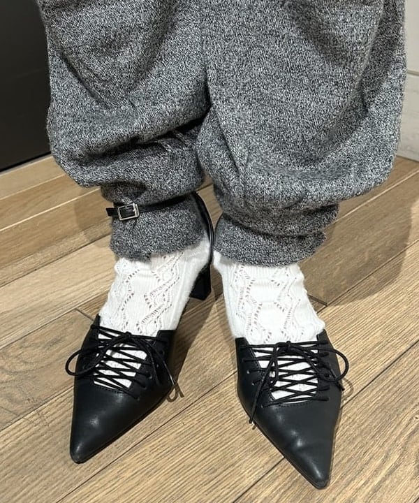 ando naoさんの「BEAMS WOMEN｜RBS / レースアップ パンプス」を使ったコーディネート