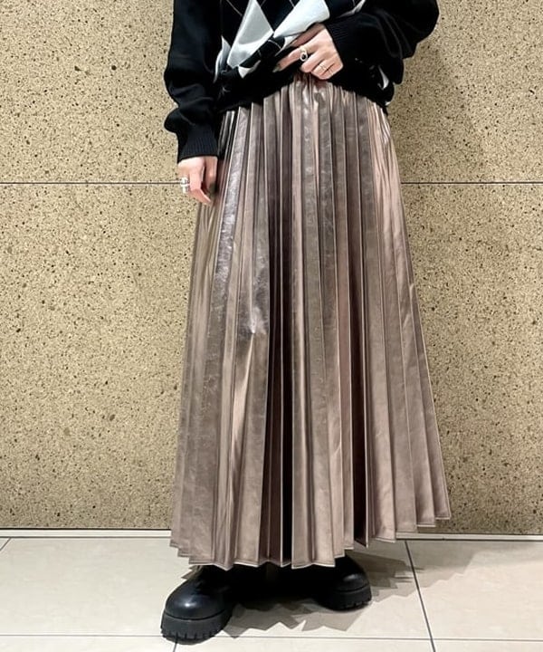 カタヤマ アヤさんの「BEAMS WOMEN｜シャギー トグルボタン ハーフ コート」を使ったコーディネート