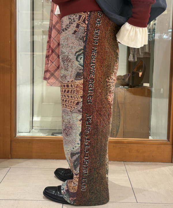 大石彩可さんの「BEAMS WOMEN｜ニュースペーパーバッグ NEW」を使ったコーディネート