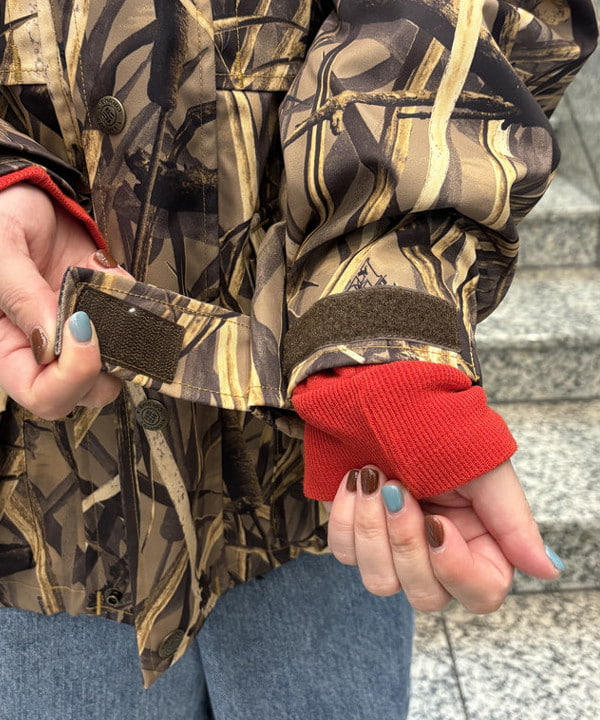 イガラシさんの「BEAMS WOMEN｜【別注】Columbia / Sauvie Island（TM）Jacket」を使ったコーディネート