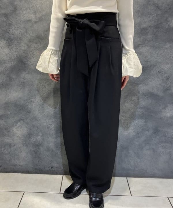 nodokaさんの「BEAMS WOMEN｜ウェイビー フェイクファー ジレ」を使ったコーディネート