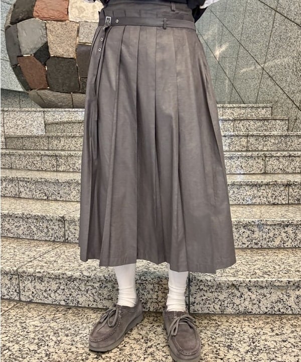 はやしあかねさんの「BEAMS WOMEN｜FRED PERRY / Taped Track Jacket」を使ったコーディネート