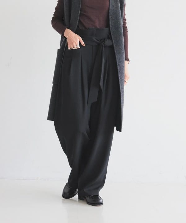 SANOさんの「BEAMS WOMEN｜リバー ロングジレ」を使ったコーディネート