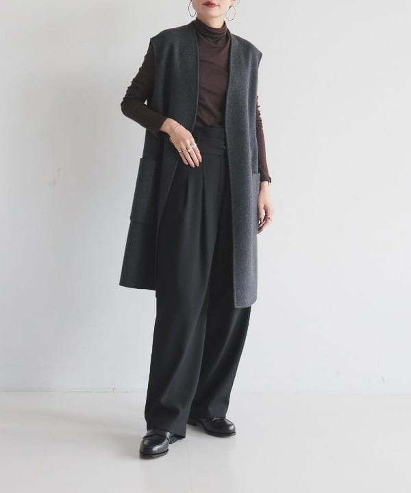 SANOさんの「BEAMS WOMEN｜リバー ロングジレ」を使ったコーディネート