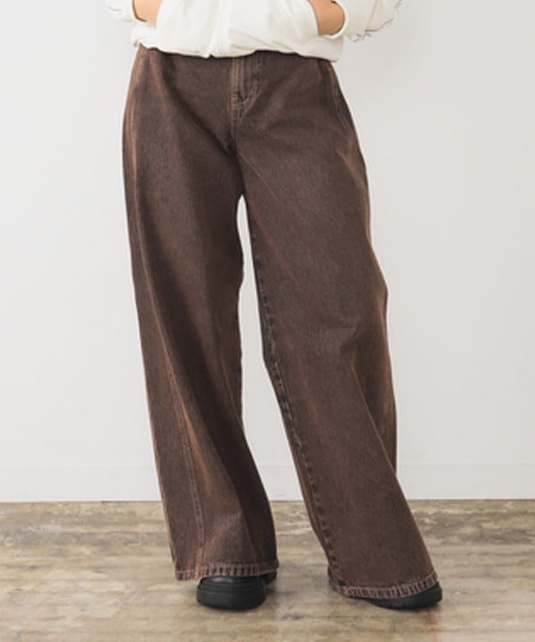 松本 佳菜子さんの「BEAMS WOMEN｜FRED PERRY / Taped Track Jacket」を使ったコーディネート