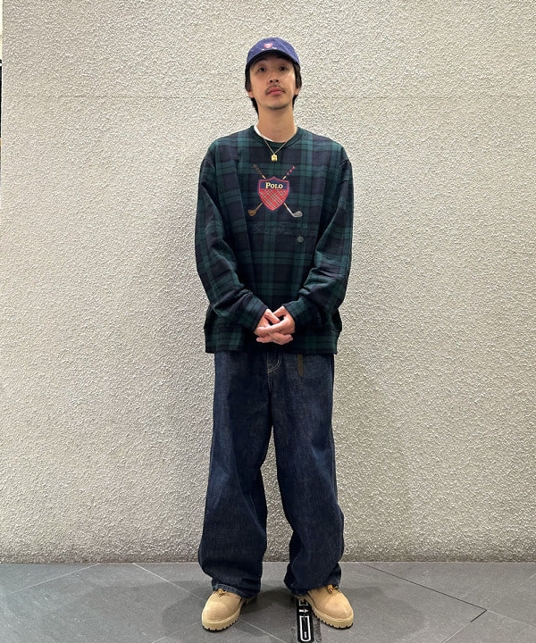 rogiさんの「BEAMS WOMEN｜【別注】Clarks ORIGINALS / Desert Boot GORE-TEX（R）」を使ったコーディネート