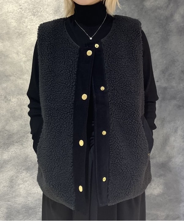 菜月さんの「BEAMS WOMEN｜Barbour / DULSIE ボア ライナー ベスト」を使ったコーディネート