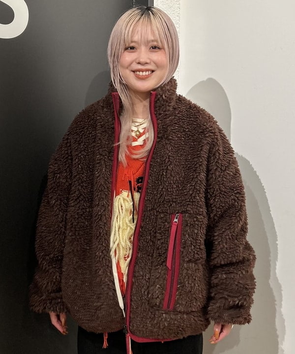 ando naoさんの「BEAMS WOMEN｜UGG(R) for Ray BEAMS / MARLENE CONFETTI JACKET」を使ったコーディネート