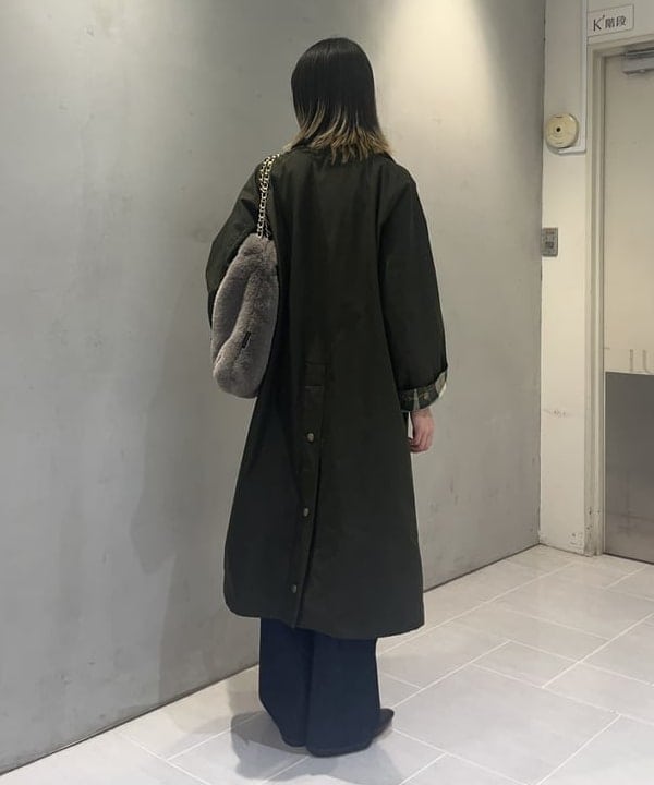 中平 あみさんの「BEAMS WOMEN｜フラッフィー ボートネック ニット」を使ったコーディネート