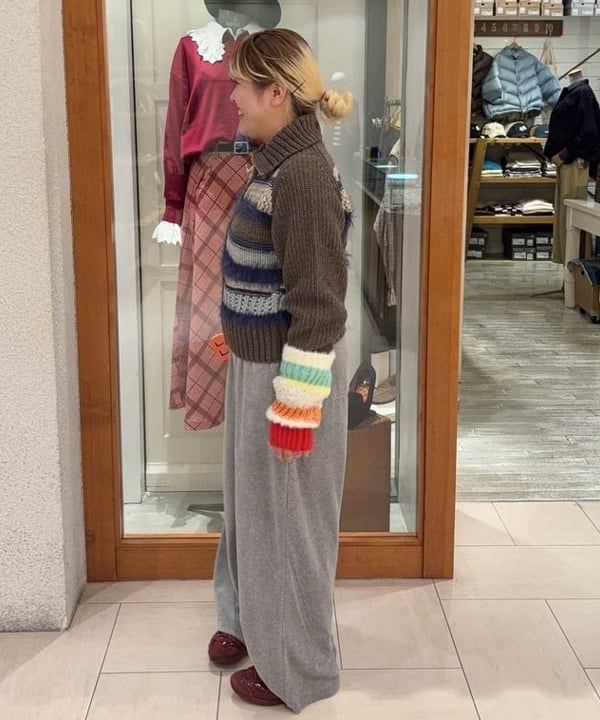 大石彩可さんの「BEAMS WOMEN｜【別注】BOUSSOLE / ボーダージップ ニット カーディガン」を使ったコーディネート