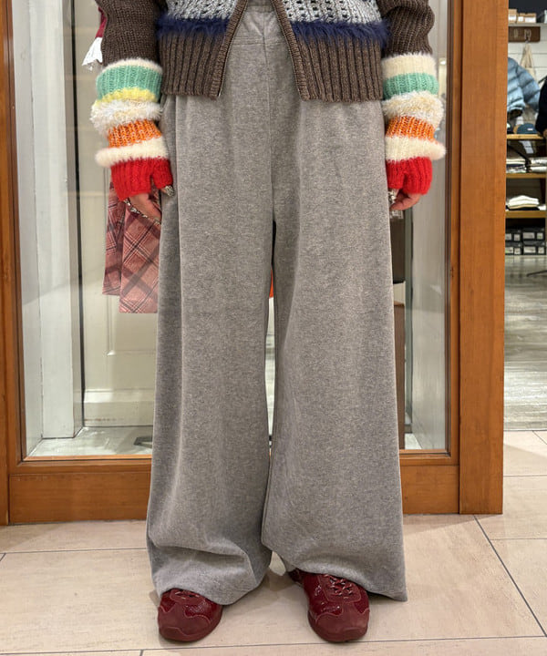 大石彩可さんの「BEAMS WOMEN｜【別注】BOUSSOLE / ボーダージップ ニット カーディガン」を使ったコーディネート