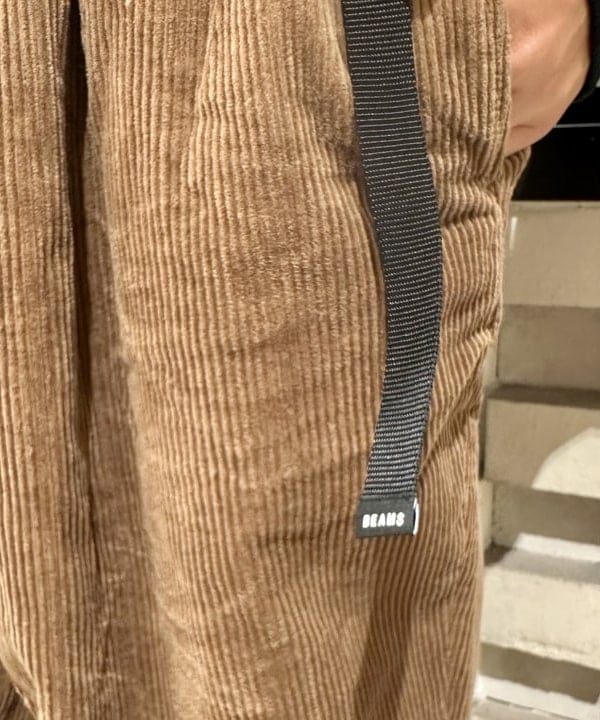 Kellyさんの「BEAMS WOMEN｜ワイドテーパード ウェービング  コーデュロイパンツ」を使ったコーディネート