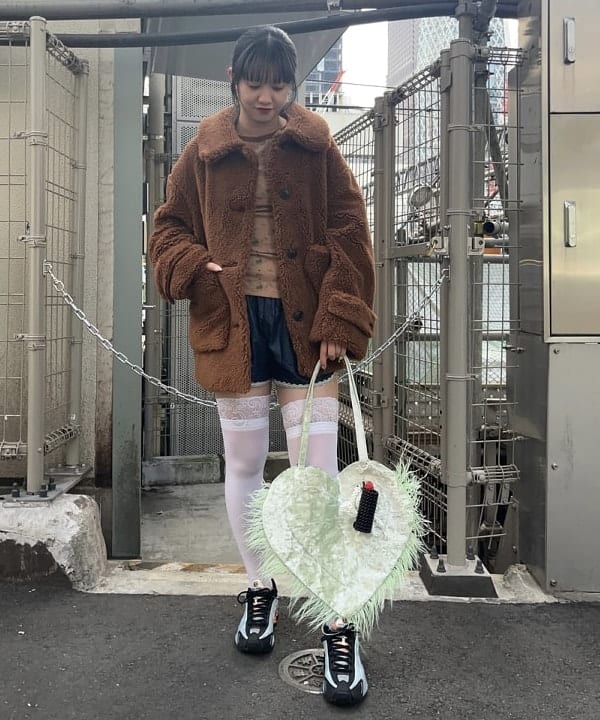 ゆいさんの「BEAMS WOMEN｜ボア ビッグ ポケット ハーフ コート」を使ったコーディネート