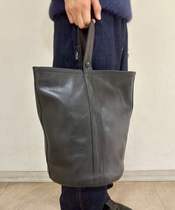 Kellyさんの「BEAMS WOMEN｜リラックスフィット 5ゲージ ノルディック シャギー ニット」を使ったコーディネート