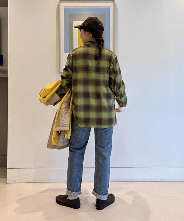 おのすさんの「BEAMS WOMEN｜コットン ポリエステル シャンブレー ステンカラー コート」を使ったコーディネート