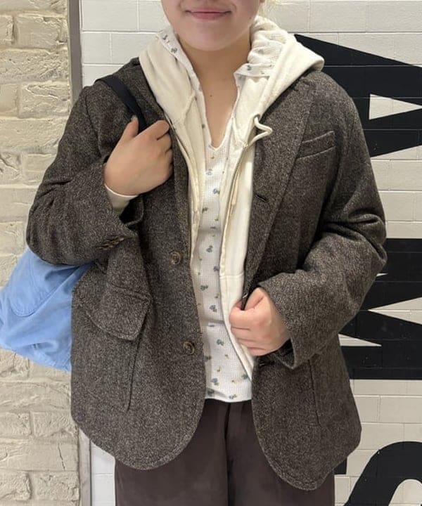 大石彩可さんの「BEAMS WOMEN｜【別注】SCREEN STARS / フルジップ パーカー」を使ったコーディネート