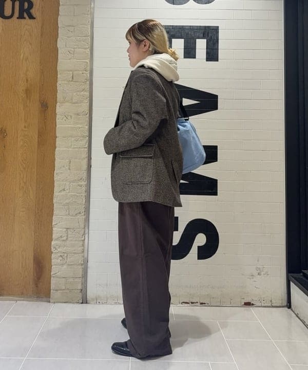 大石彩可さんの「BEAMS WOMEN｜【別注】SCREEN STARS / フルジップ パーカー」を使ったコーディネート