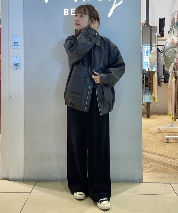 大木さんの「BEAMS WOMEN｜フェイクレザー フライト ジャケット」を使ったコーディネート