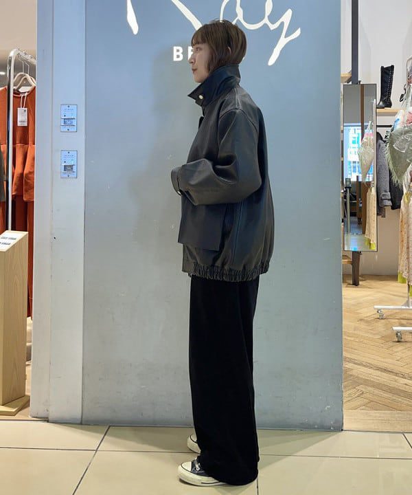 大木さんの「BEAMS WOMEN｜フェイクレザー フライト ジャケット」を使ったコーディネート