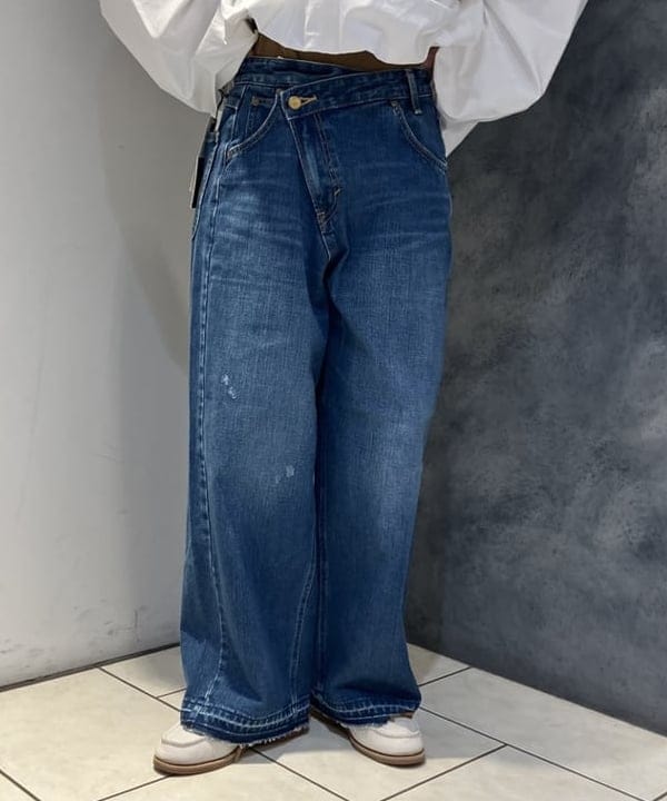 モモさんの「BEAMS WOMEN｜【別注】BUZZ RICKSON'S / ヘリンボーン カモ ジャケット」を使ったコーディネート