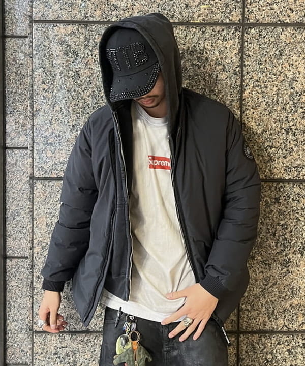 ムファサさんの「BEAMS WOMEN｜【別注】REMI RELIEF / Sweat Zip Hoodie」を使ったコーディネート