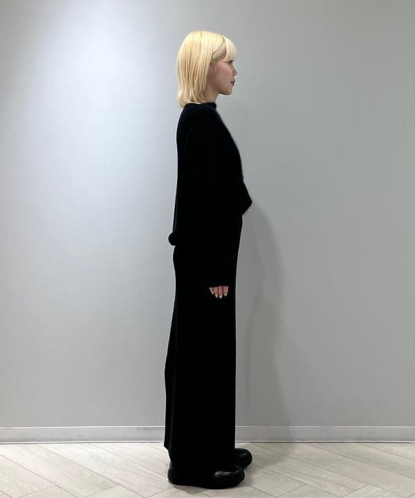 菜月さんの「BEAMS WOMEN｜フラッフィー ボートネック ニット」を使ったコーディネート