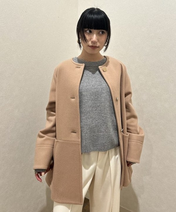 大槻 まひろさんの「BEAMS WOMEN｜ソフトメルトン ノーカラーコート」を使ったコーディネート