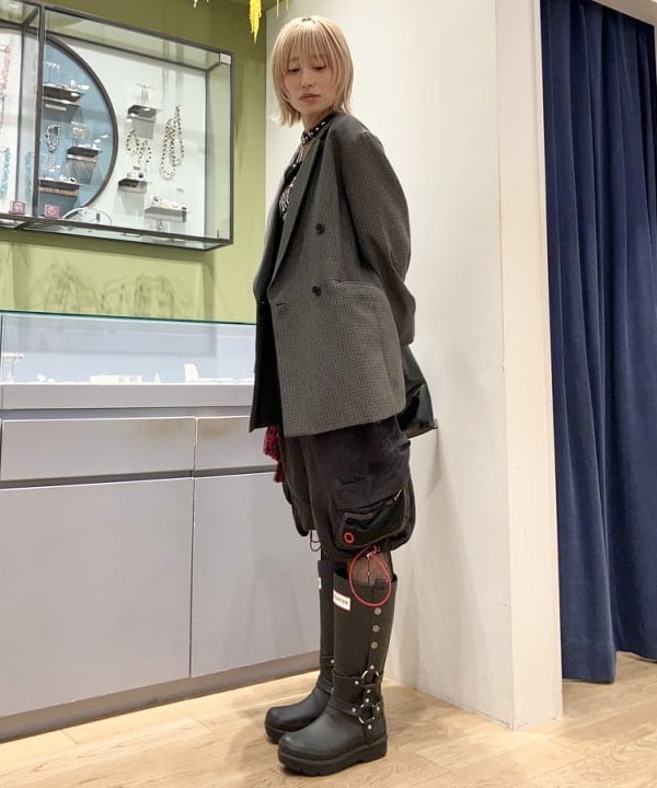 イトウミサキさんの「BEAMS WOMEN｜ビッグ マルチ トート」を使ったコーディネート