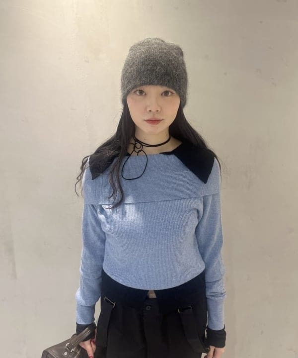 江口 息吹さんの「BEAMS WOMEN｜アンゴラ混 ビーニー」を使ったコーディネート