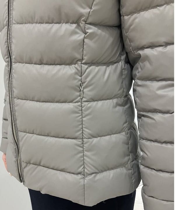 菜月さんの「BEAMS WOMEN｜【別注】エディター坪田あさみ &times; WOOLRICH / ANORAK ダウンブルゾン」を使ったコーディネート