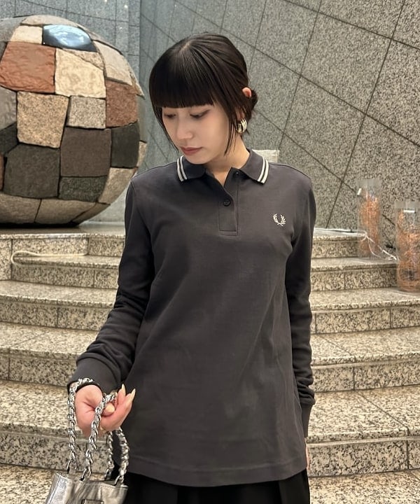 大槻 まひろさんの「BEAMS WOMEN｜ダブルクロス ロング ジャケット」を使ったコーディネート