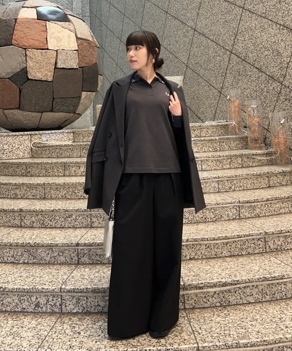 大槻 まひろさんの「BEAMS WOMEN｜ダブルクロス ロング ジャケット」を使ったコーディネート