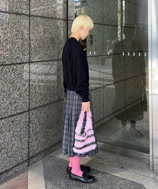 あさひさんの「BEAMS WOMEN｜シャギー ボーダー ニット バッグ」を使ったコーディネート