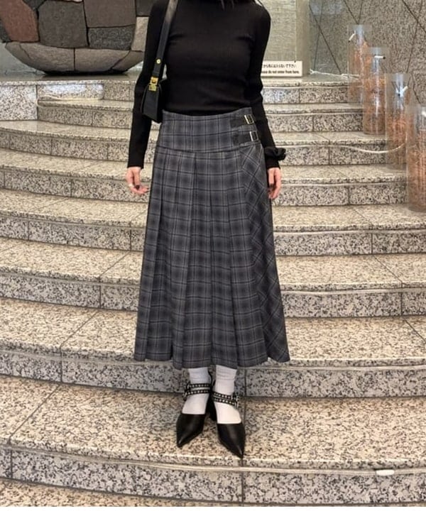 amiriさんの「BEAMS WOMEN｜フェイクファー ショート ブルゾン」を使ったコーディネート