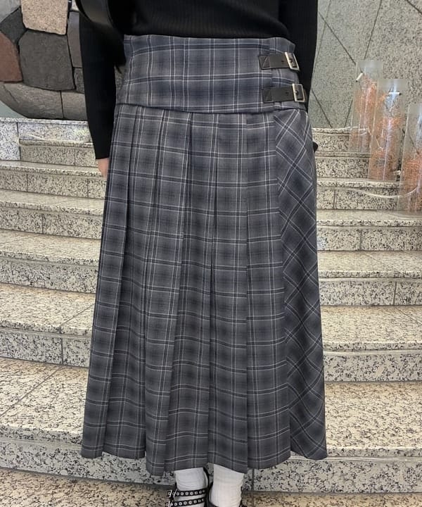 amiriさんの「BEAMS WOMEN｜フェイクファー ショート ブルゾン」を使ったコーディネート