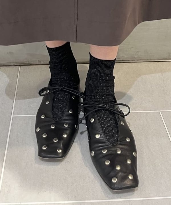 中平 あみさんの「BEAMS WOMEN｜【別注】BATONER / カシミヤフォックス クルーネック ニット」を使ったコーディネート